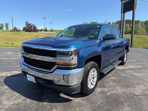 Used 2018 Chevrolet Silverado 1500 LT w/ All Star Edition AWD/4WD image 8