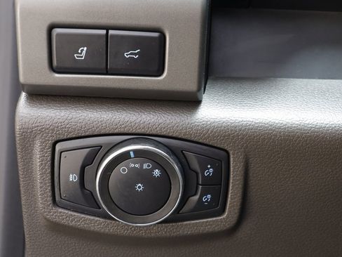 Used 2020 Ford Expedition Max XLT w/ Equipment Group 202A image 14