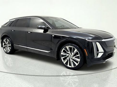 Used 2024 Cadillac Lyriq Luxury RWD image 1