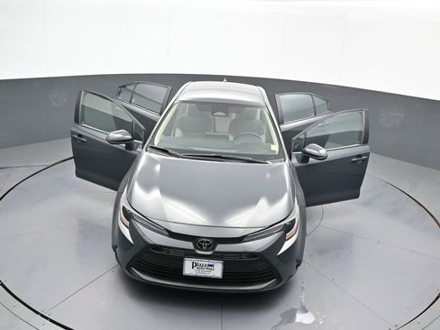 Certified 2023 Toyota Corolla LE image 45