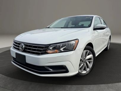 Used 2018 Volkswagen Passat 2.0T SE