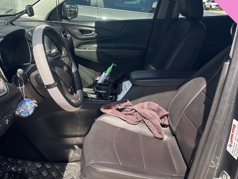Used 2019 Chevrolet Equinox Premier FWD image 14