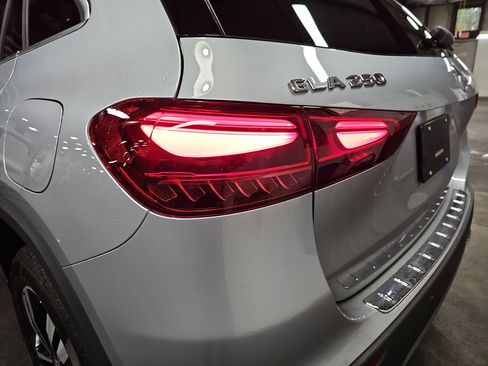 New 2026 Mercedes-Benz GLA 250 4MATIC image 36