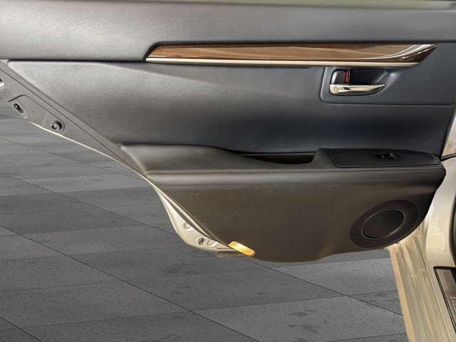 Used 2014 Lexus ES 350 w/ Luxury Package FWD image 12