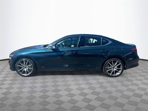 Used 2025 Genesis G70 2.5T image 9