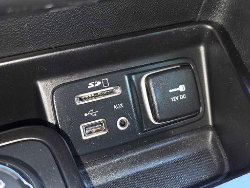Used 2017 Jeep Cherokee Trailhawk w/ Cold Weather Group AWD/4WD image 28