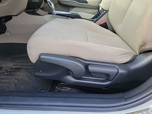 Used 2015 Honda Civic EX image 11