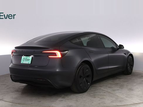 Used 2025 Tesla Model 3 Long Range RWD image 3