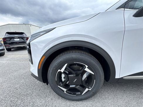 New 2026 Kia Sportage EX image 10