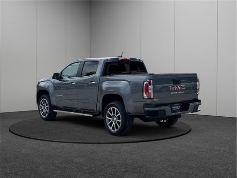 Used 2022 GMC Canyon Denali image 7