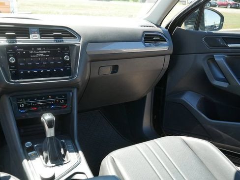 Certified 2022 Volkswagen Tiguan SE AWD/4WD image 23