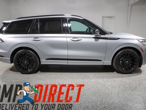 Used 2023 Lincoln Aviator Reserve w/ Equipment Group 201A AWD/4WD image 6