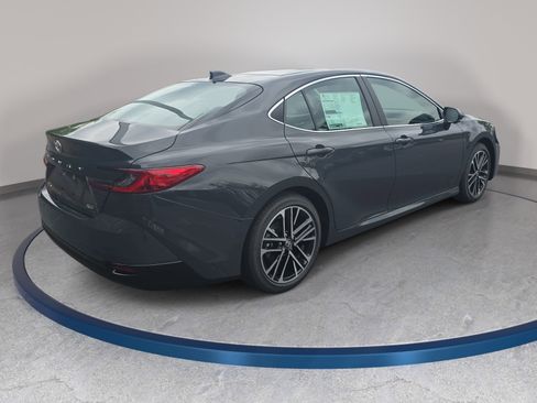 New 2026 Toyota Camry XLE FWD image 5