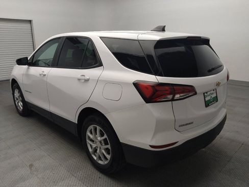 Used 2023 Chevrolet Equinox LS w/ LS Convenience Package AWD/4WD image 5