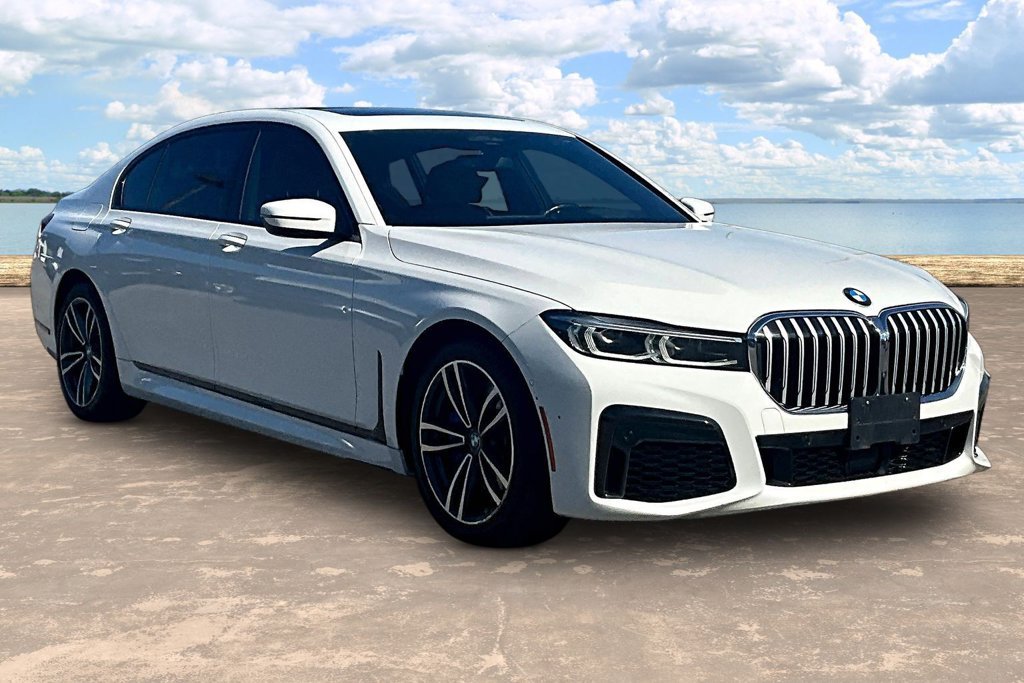 Used 2022 BMW 750i xDrive w/ Executive Package AWD/4WD image 3