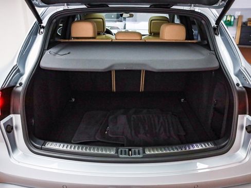 Used 2025 Porsche Macan image 31