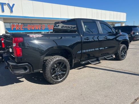 Used 2024 Chevrolet Silverado 1500 LT Trail Boss image 3