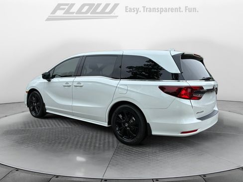 Used 2024 Honda Odyssey Sport image 6