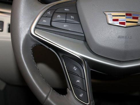 Certified 2022 Cadillac XT5 Premium Luxury image 24