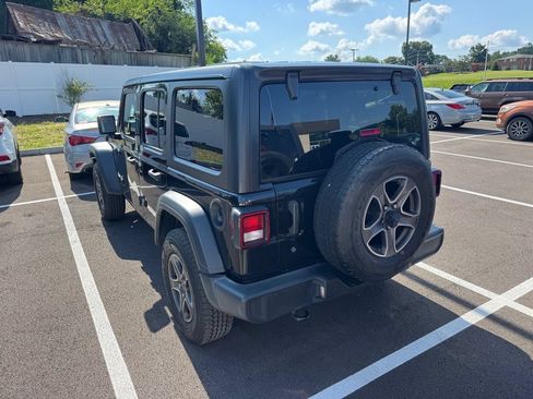 Used 2018 Jeep Wrangler Unlimited Sport S AWD/4WD image 18