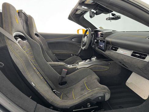 Used 2023 Maserati MC20 Spyder image 27
