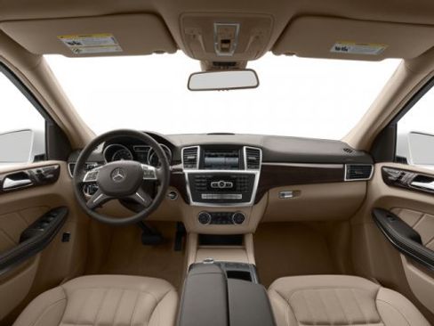 Used 2016 Mercedes-Benz GL 450 4MATIC image 7