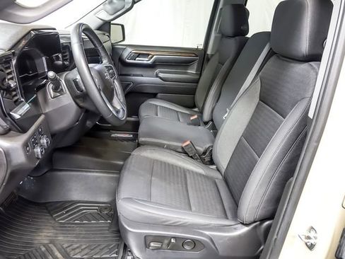 Certified 2023 Chevrolet Silverado 1500 LT Trail Boss w/ LPO, Dark Essentials Package AWD/4WD image 12