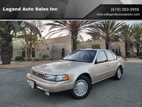 Used 1994 Nissan Maxima SE image 1