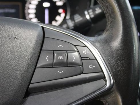Used 2023 Cadillac XT5 Luxury AWD/4WD image 17