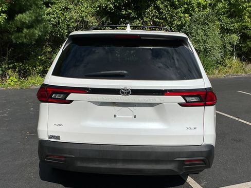 Certified 2025 Toyota Grand Highlander AWD image 4