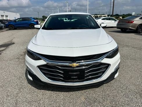 Used 2024 Chevrolet Malibu LS FWD image 9