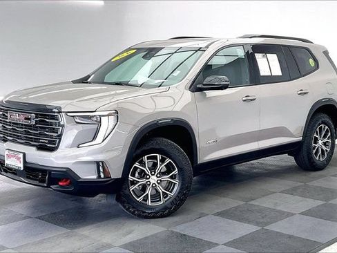 Used 2026 GMC Acadia AT4 w/ Luxury Package AWD/4WD image 12