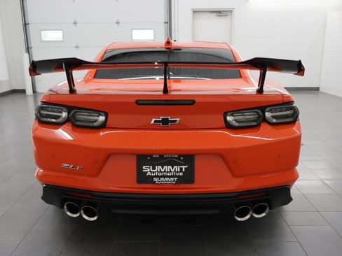Used 2021 Chevrolet Camaro ZL1 RWD image 26