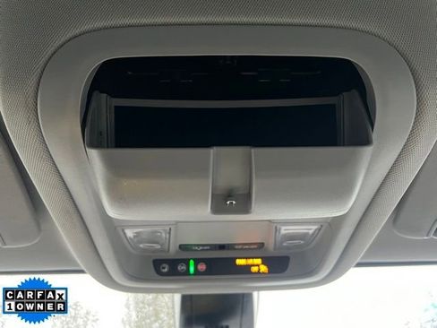 Used 2023 GMC Acadia SLT image 37