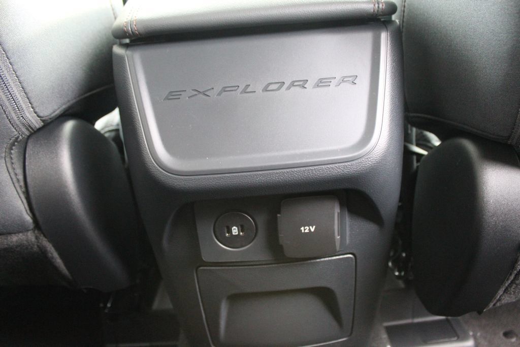 New 2026 Ford Explorer Active AWD/4WD image 17