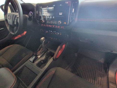 Used 2025 Nissan Frontier PRO-4X w/ Pro Convenience Package AWD/4WD image 27