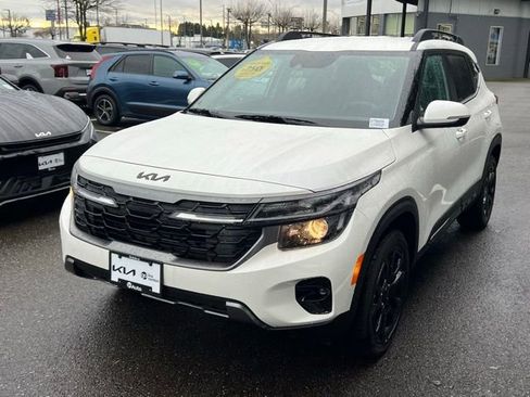 Certified 2025 Kia Seltos X-Line AWD/4WD image 4