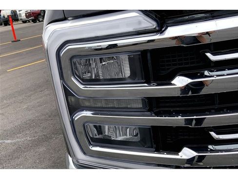 Used 2024 Ford F350 Lariat image 28