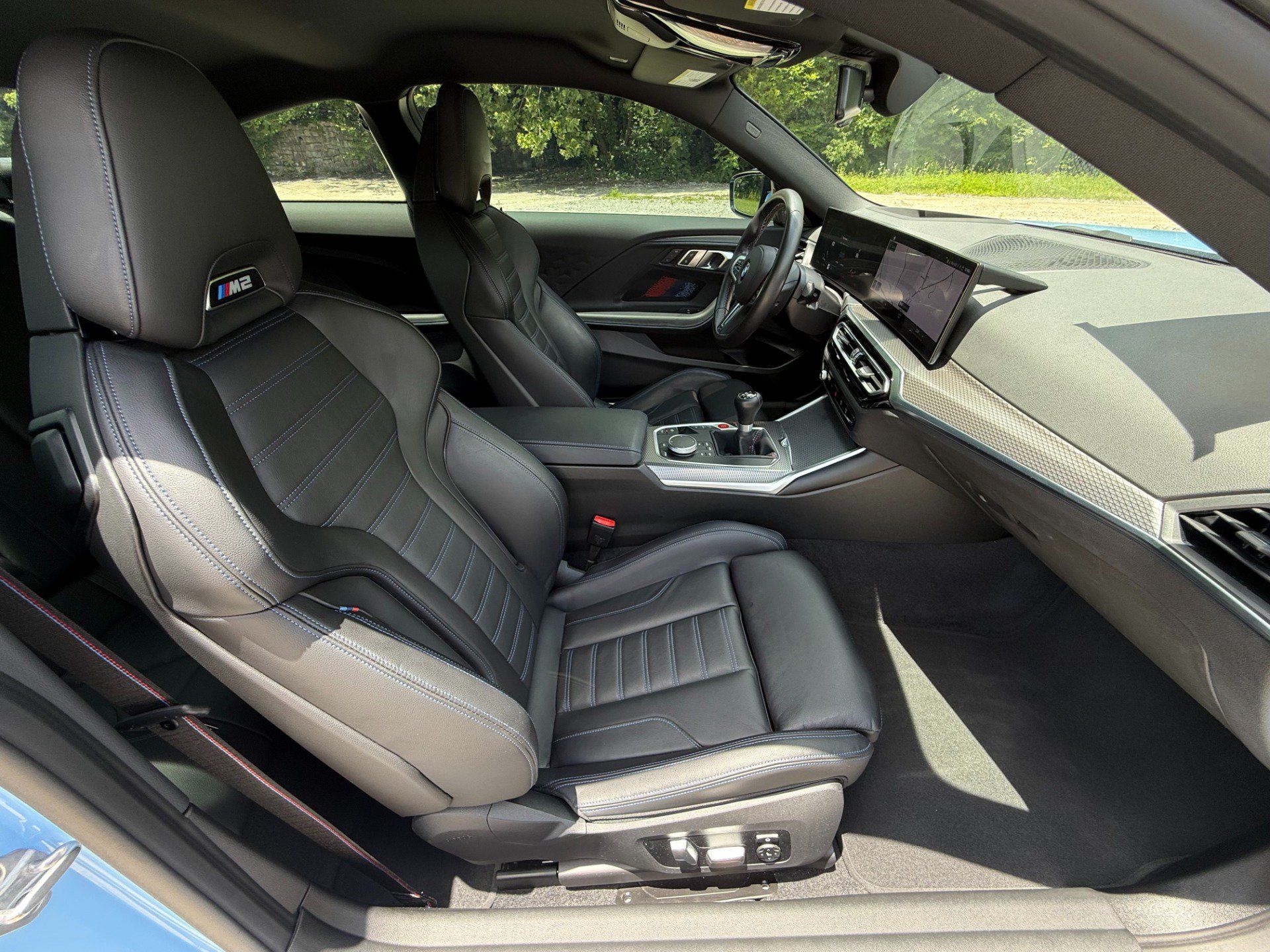 Used 2023 BMW M2 w/ Lighting Package RWD image 23