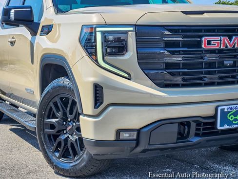 Certified 2022 GMC Sierra 1500 Elevation w/ Elevation Premium Package AWD/4WD image 3