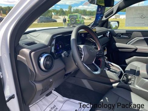 New 2026 Chevrolet Colorado Z71 w/ Technology Package image 11