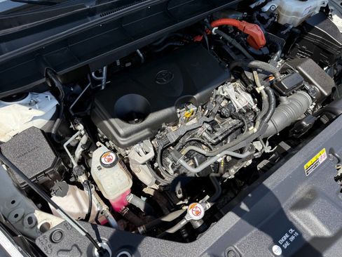 Used 2021 Toyota Highlander Platinum image 14