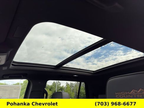 New 2026 Chevrolet Tahoe High Country AWD/4WD image 23