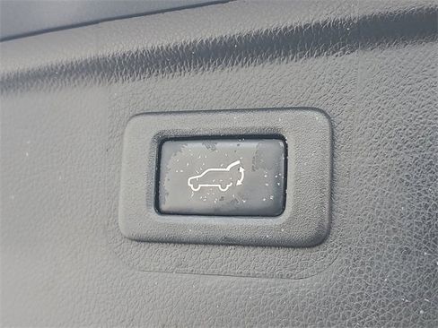 Used 2019 Subaru Outback 2.5i Limited image 9