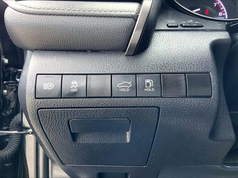 Used 2021 Toyota Camry SE FWD image 33