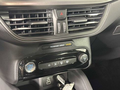 New 2025 Ford Escape SE image 27