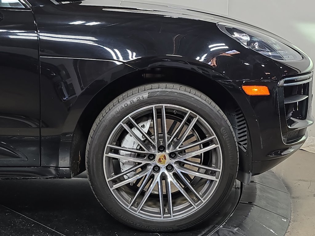 Used 2021 Porsche Macan Turbo AWD/4WD image 11