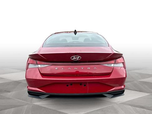 Used 2023 Hyundai Elantra SEL FWD image 7