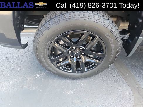 Certified 2023 Chevrolet Silverado 1500 RST w/ Z71 Off-Road Package AWD/4WD image 36