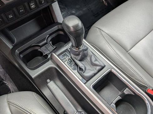 Used 2016 Toyota Tacoma SR5 image 11